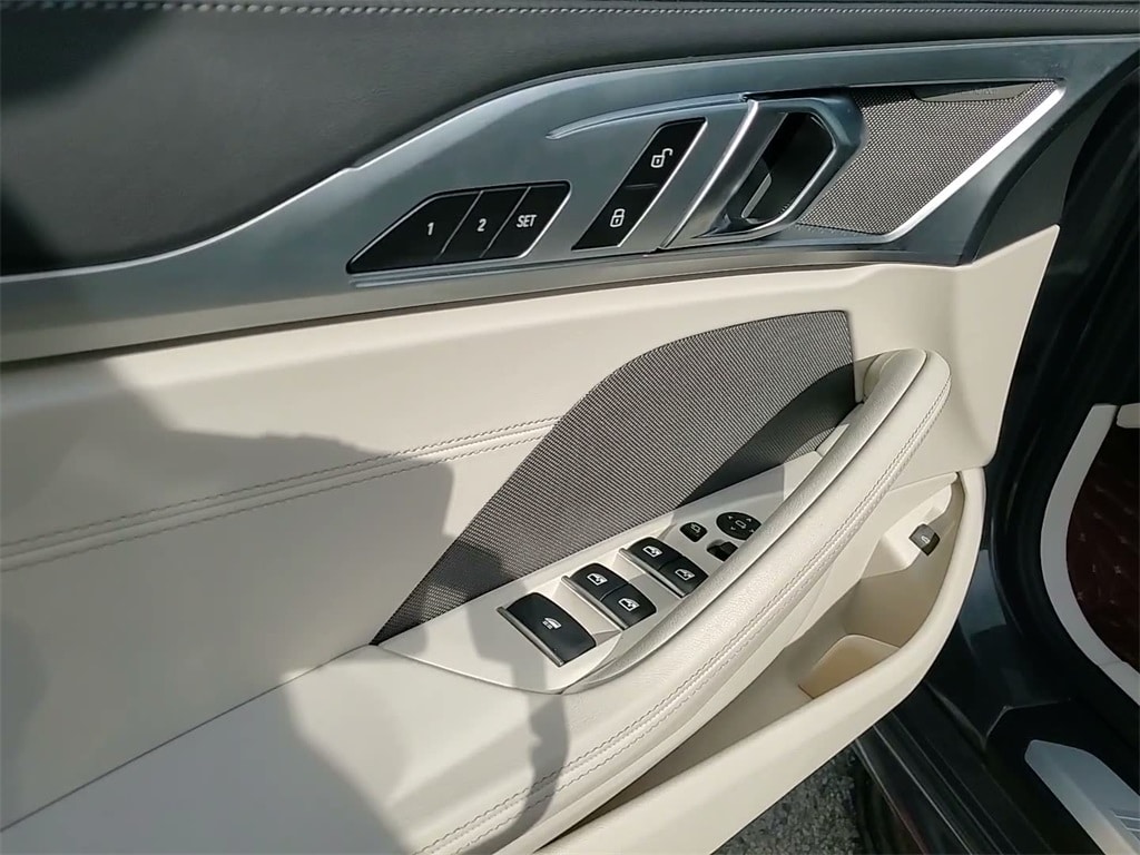 2022 BMW M850I - Image 25