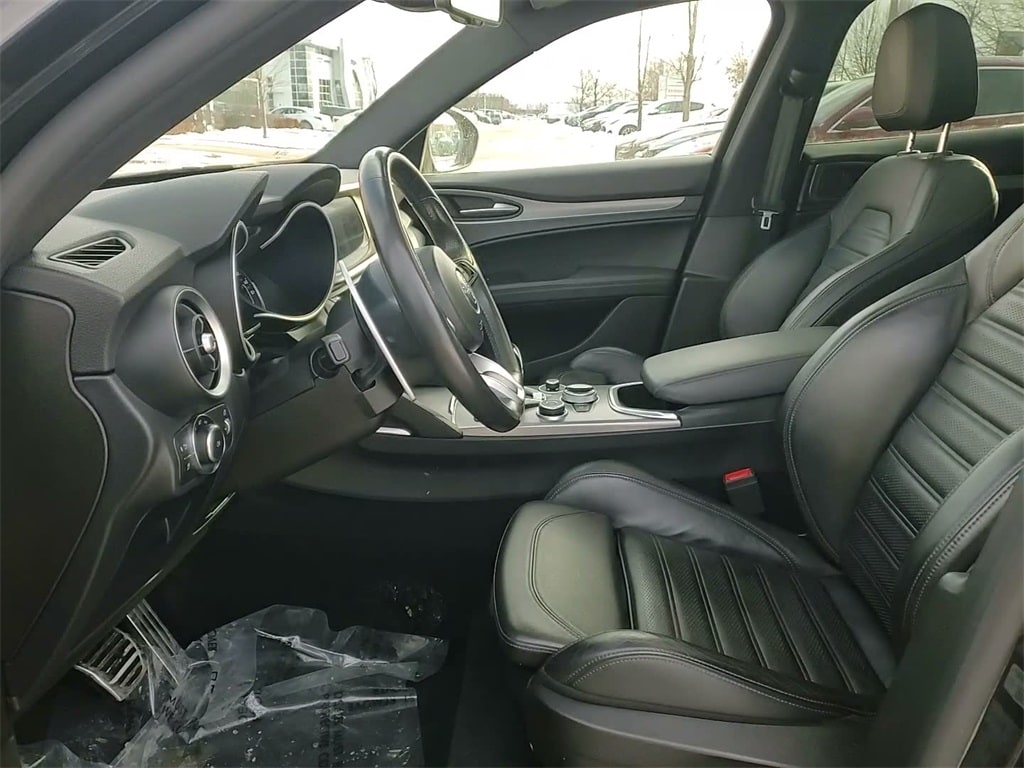 2022 ALFA ROMEO STELVIO - Image 25
