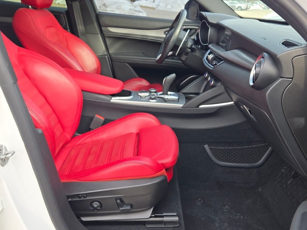 2022 ALFA ROMEO STELVIO - Image 6