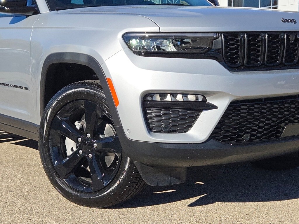 New 2025 Jeep Grand Cherokee Limited SUV