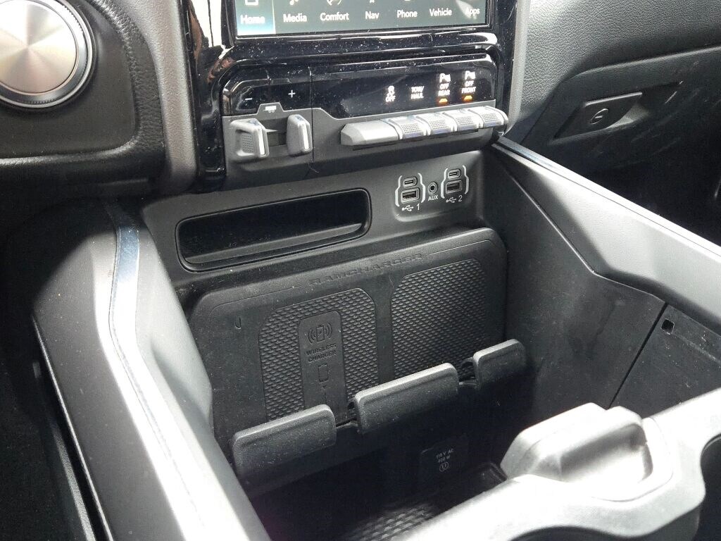 2023 RAM 1500 - Image 27