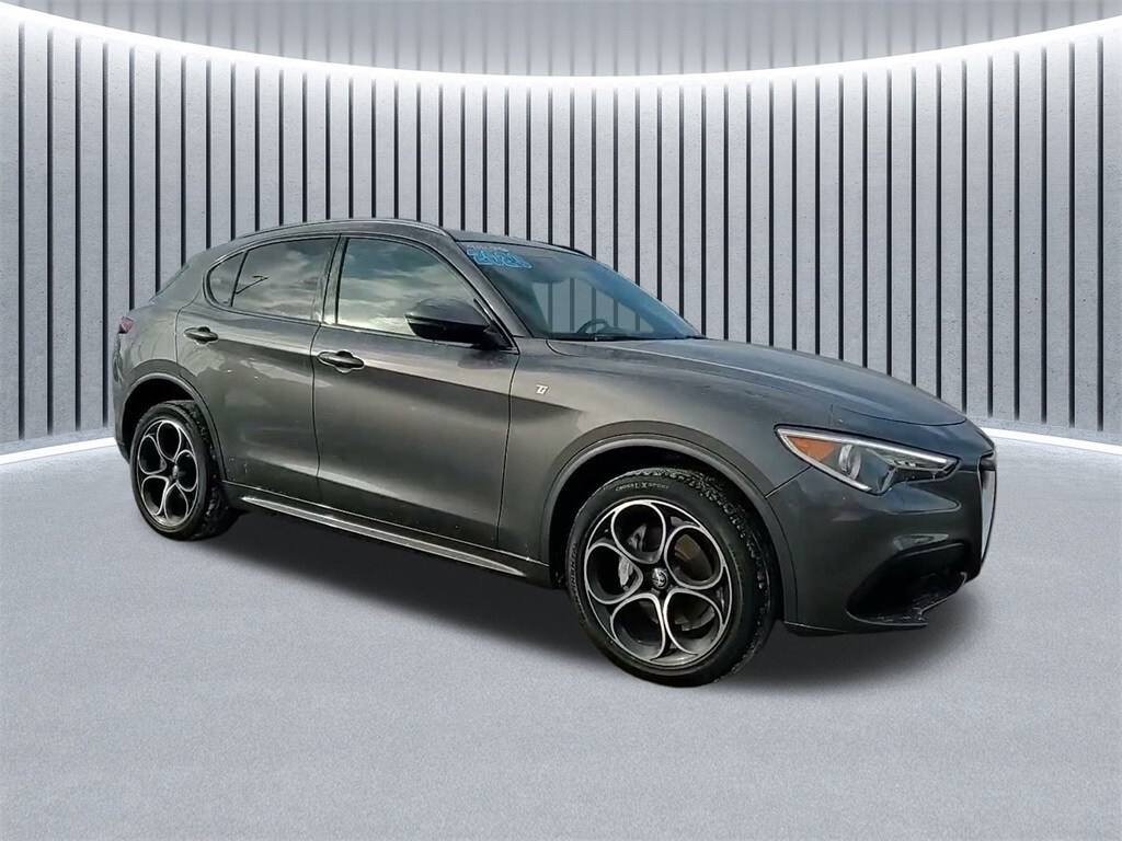 2023 ALFA ROMEO STELVIO - Image 2