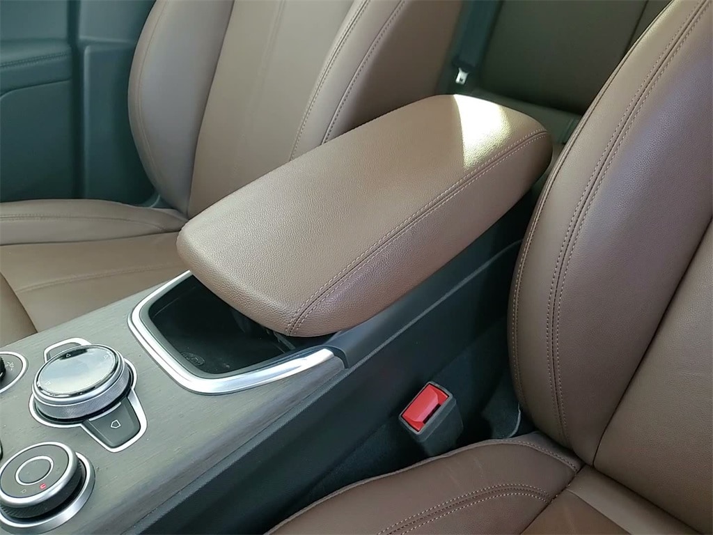 2023 ALFA ROMEO STELVIO - Image 31