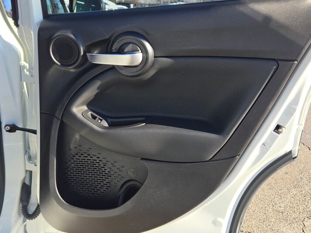 2022 FIAT 500X - Image 12