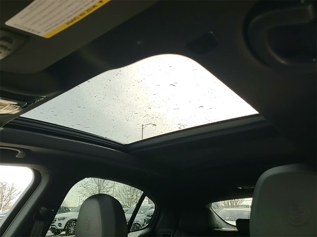 2022 ALFA ROMEO STELVIO - Image 32