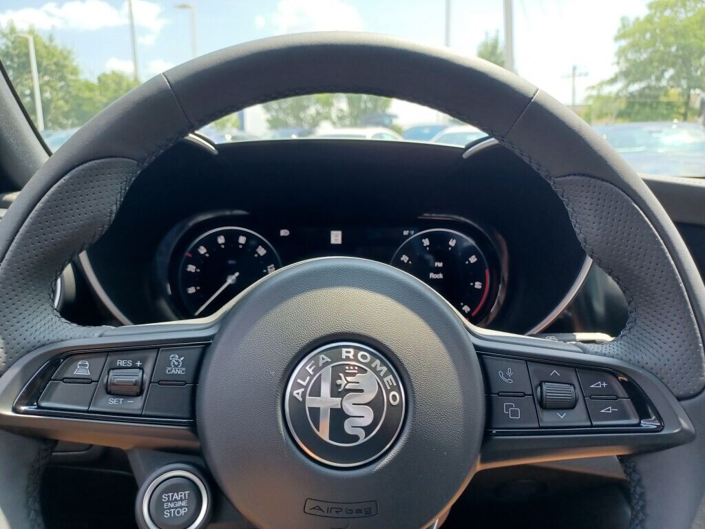 2024 ALFA ROMEO GIULIA (952) - Image 29