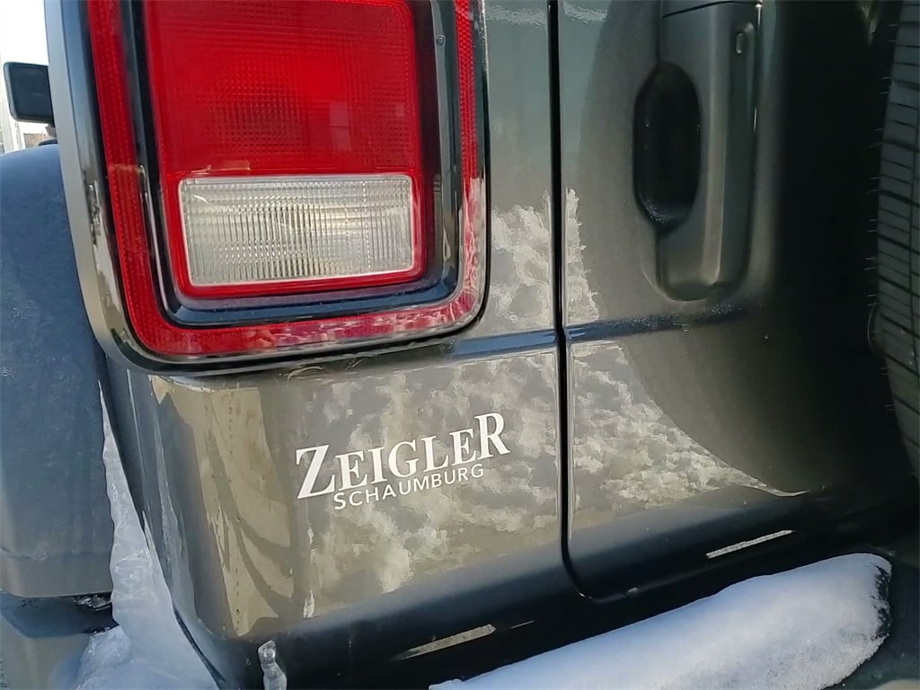 2022 JEEP WRANGLER - Image 11