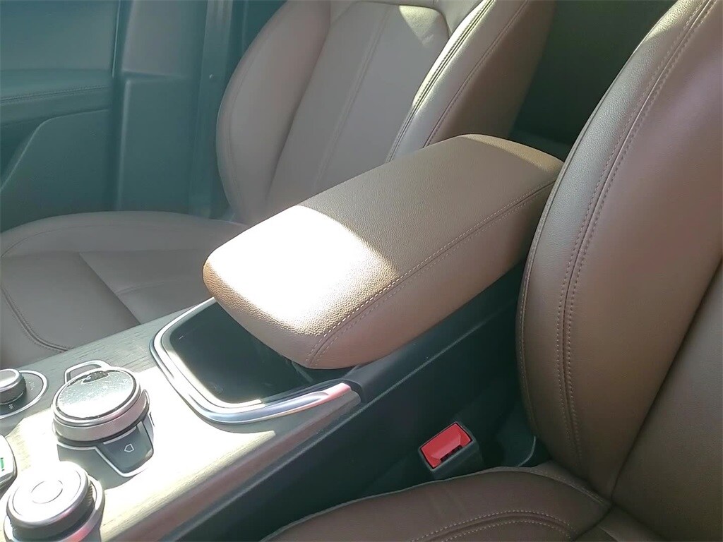 2022 ALFA ROMEO STELVIO - Image 19