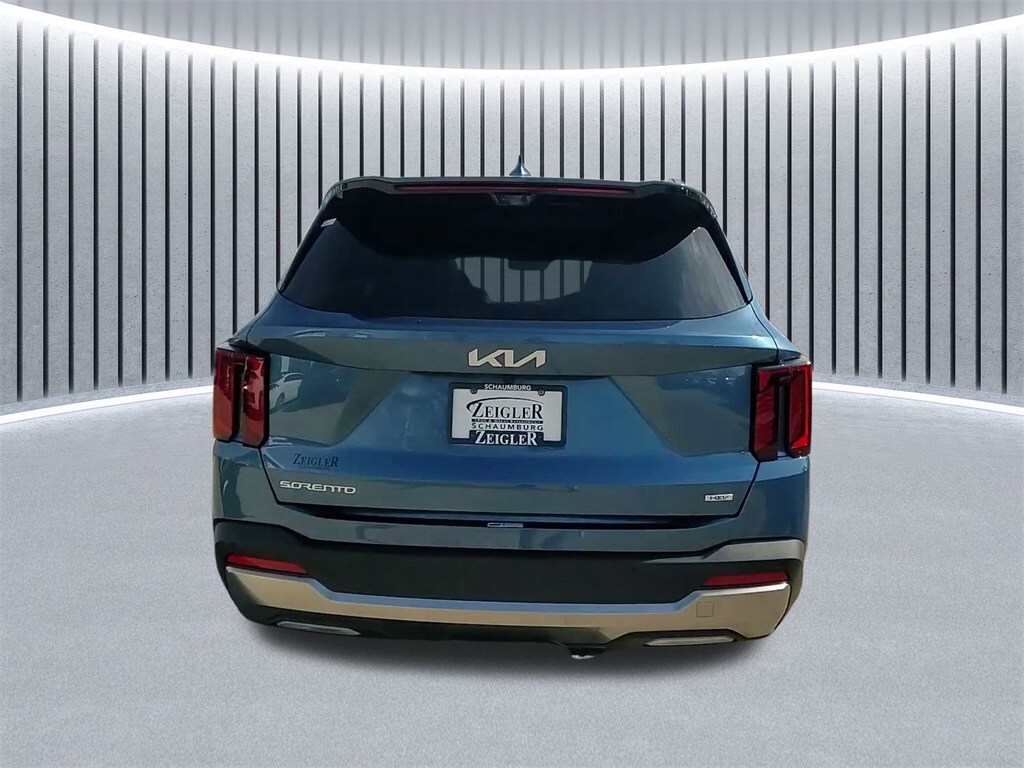 2025 KIA SORENTO - Image 10
