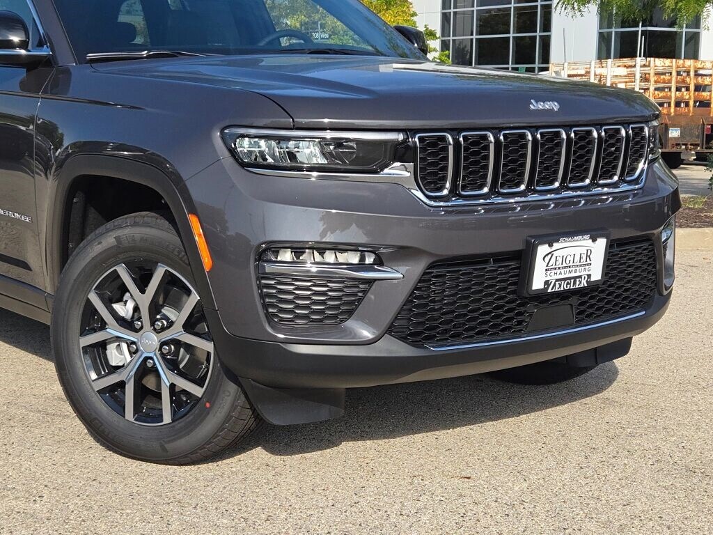 New 2025 Jeep Grand Cherokee Limited SUV