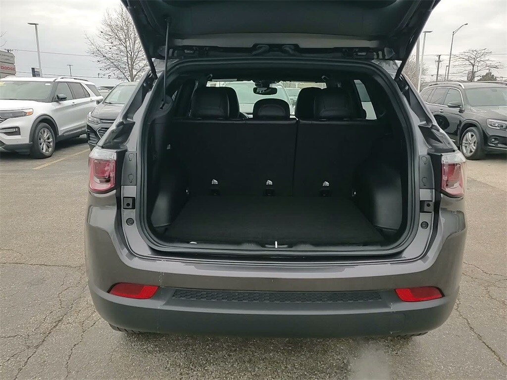 2023 JEEP COMPASS - Image 10