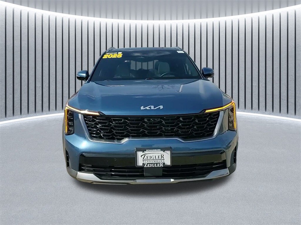 2025 KIA SORENTO - Image 20