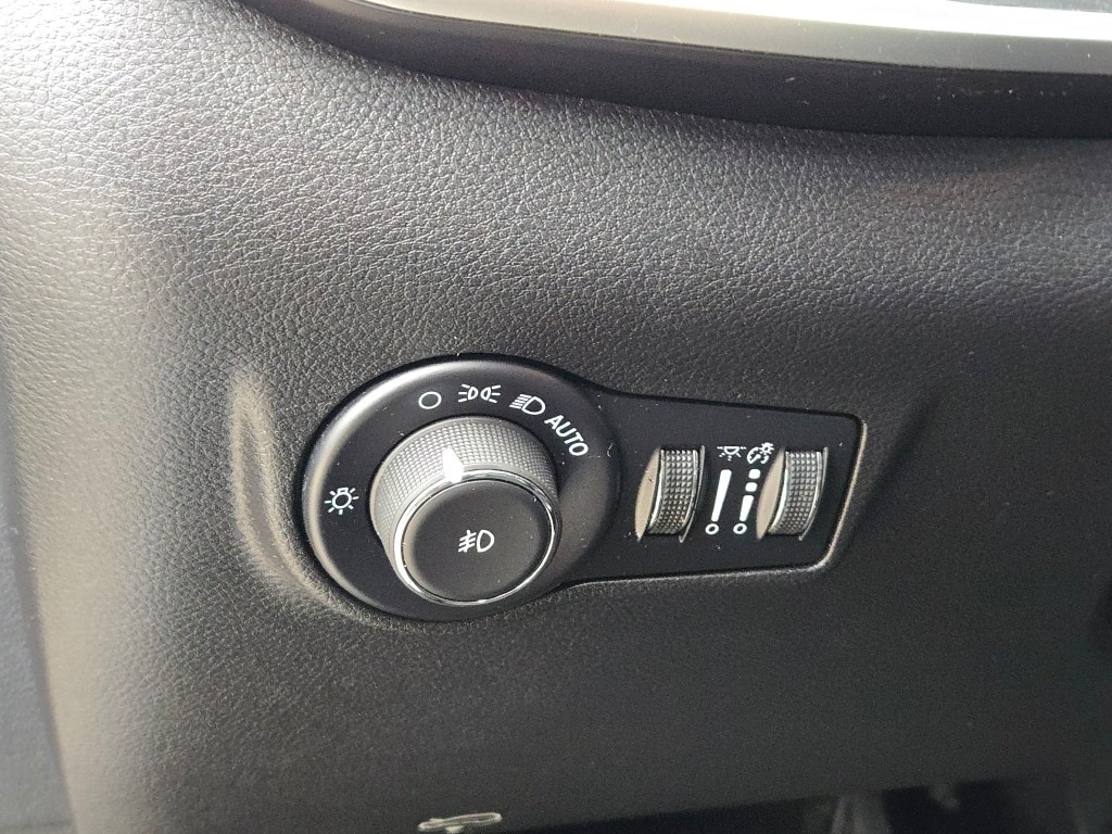 2022 JEEP COMPASS - Image 24