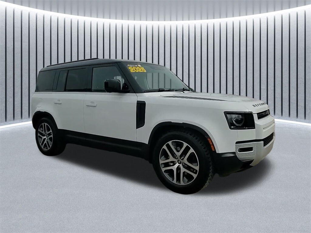 2025 LAND ROVER DEFENDER - Image 2