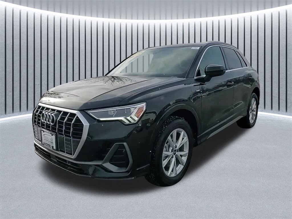 2025 AUDI Q3 - Image 7