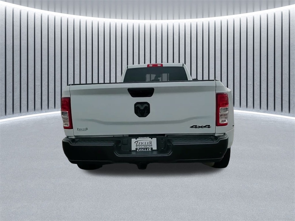 2024 RAM 3500 - Image 10