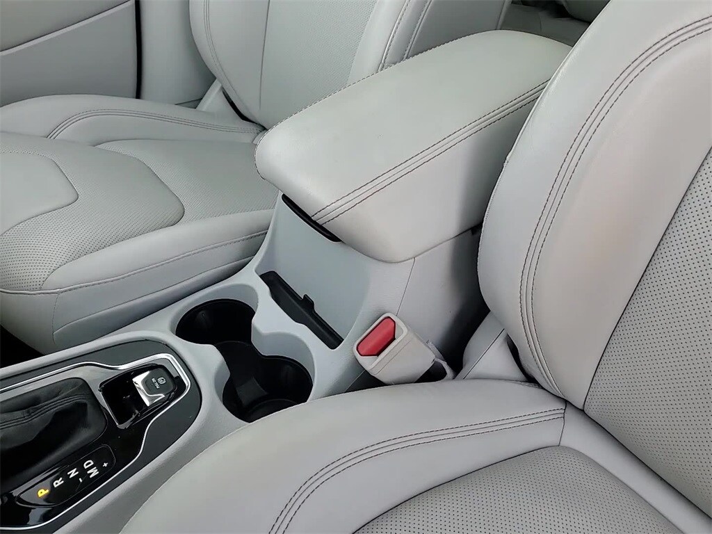 2020 JEEP CHEROKEE - Image 20