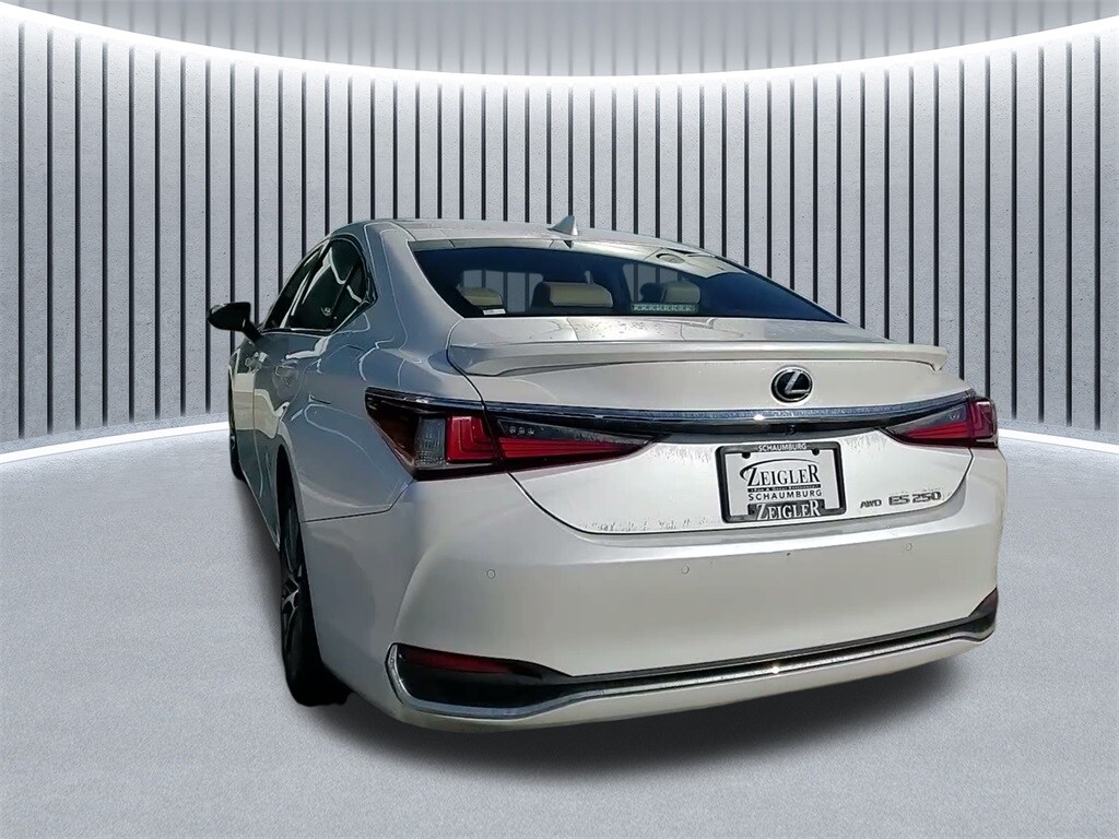 2021 LEXUS ES - Image 14