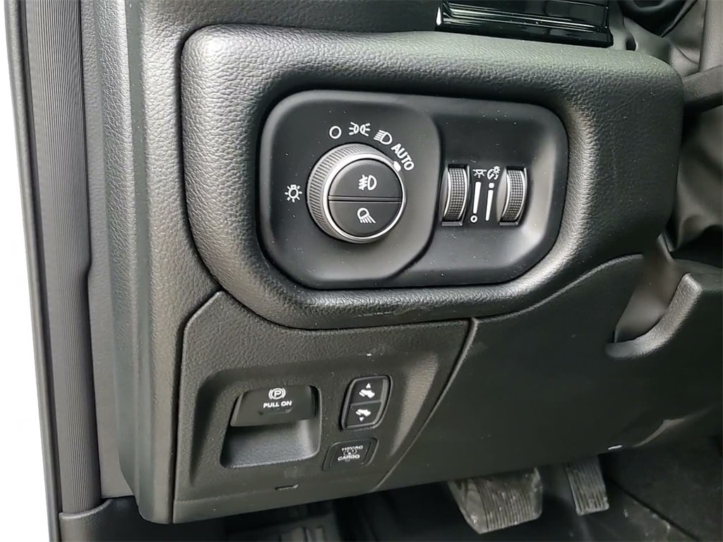 2025 RAM 1500 - Image 28