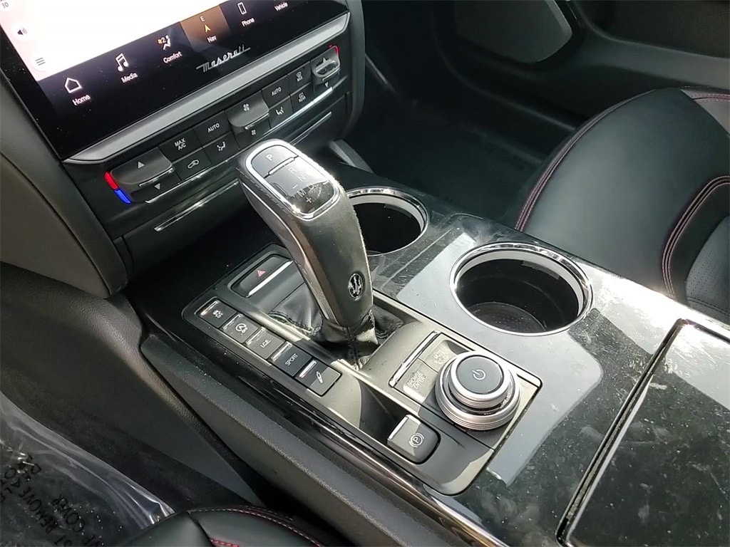 2022 MASERATI QUATTROPORTE - Image 16