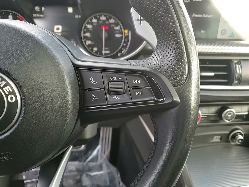 2022 ALFA ROMEO STELVIO - Image 30