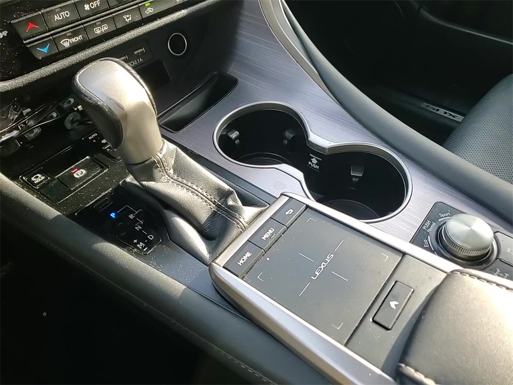 2021 LEXUS RX - Image 15