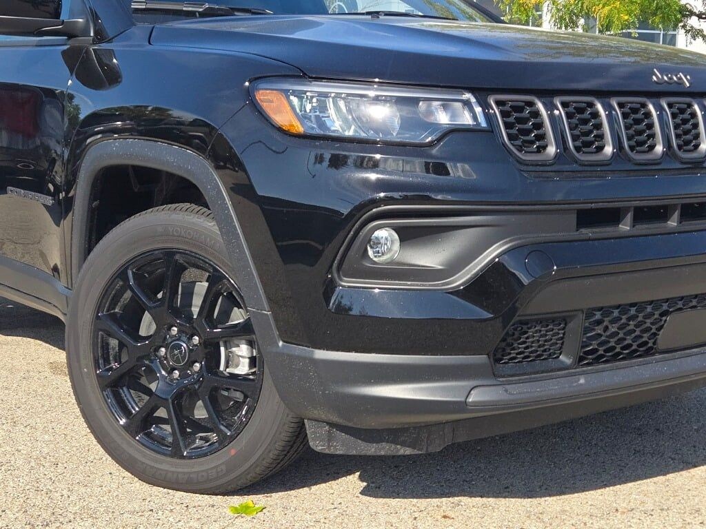 New 2026 Jeep Compass Latitude SUV