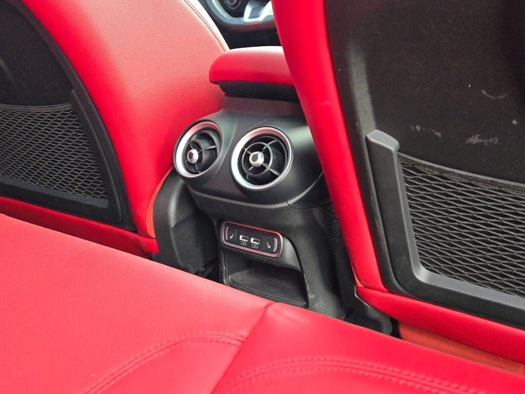 2022 ALFA ROMEO STELVIO - Image 11