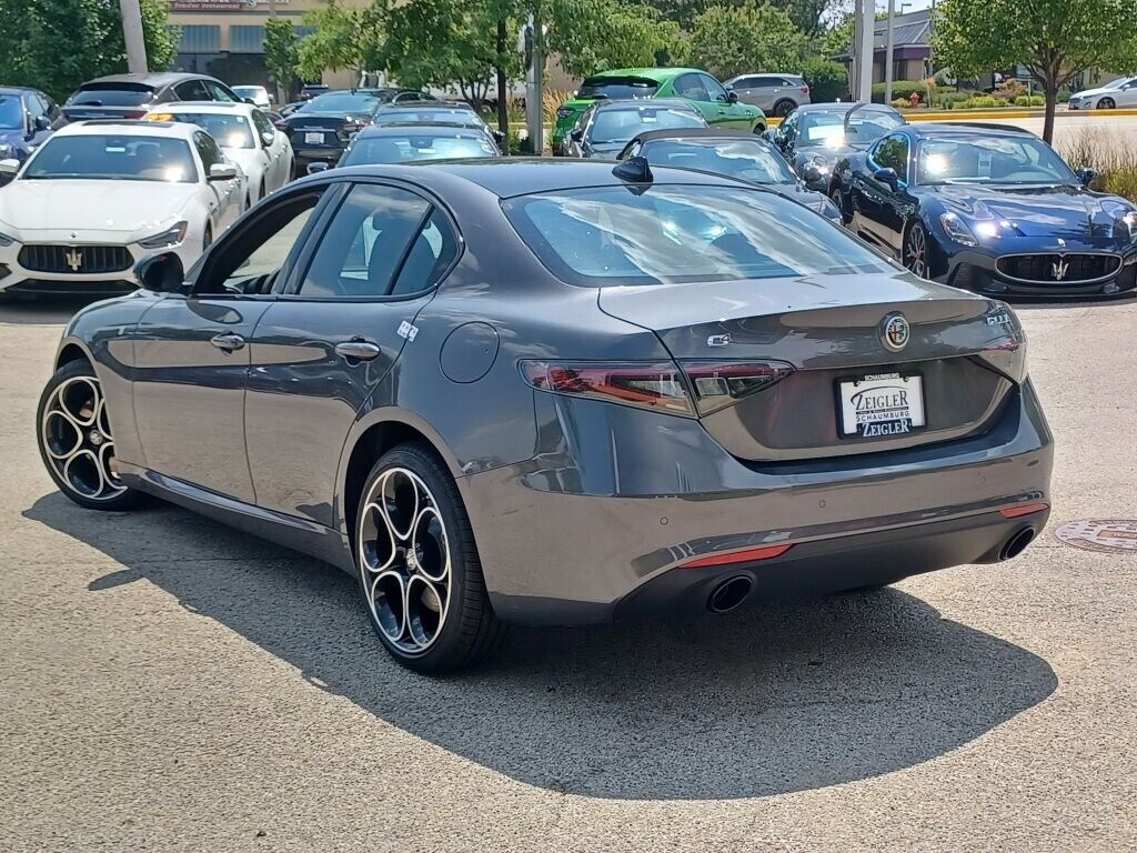 2024 ALFA ROMEO GIULIA (952) - Image 13