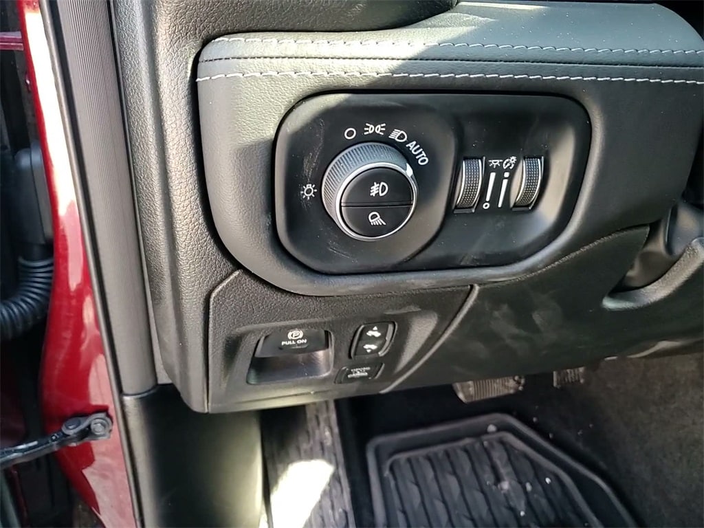 2025 RAM 1500 - Image 24