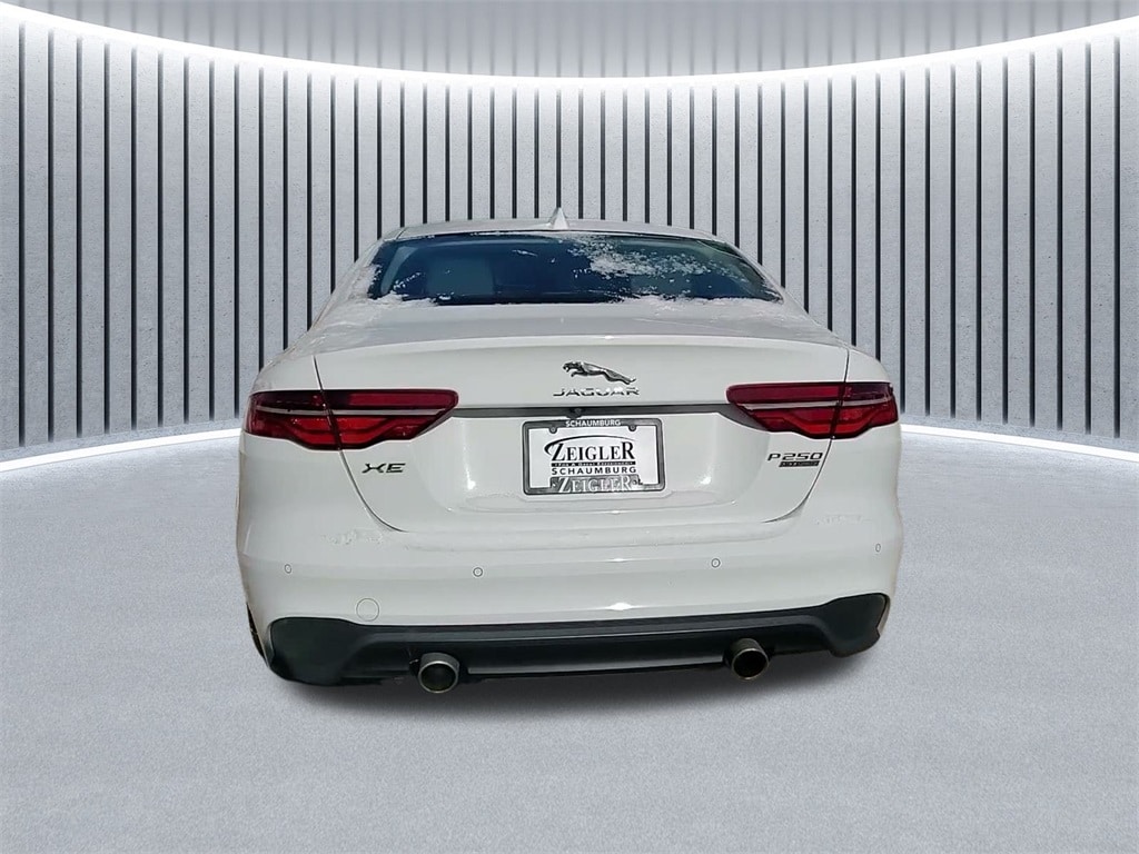 2020 JAGUAR XE - Image 10