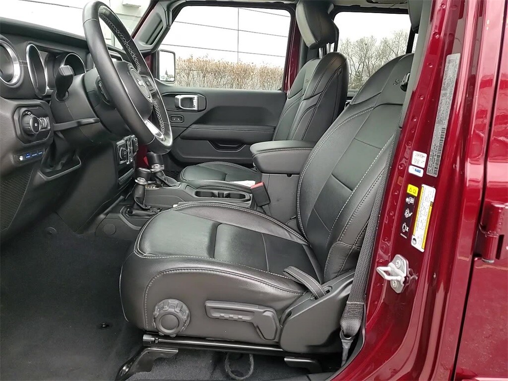 2022 JEEP WRANGLER - Image 12