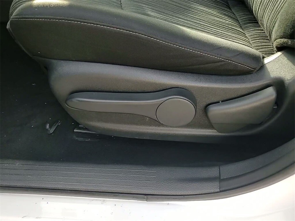 2019 NISSAN SENTRA - Image 11