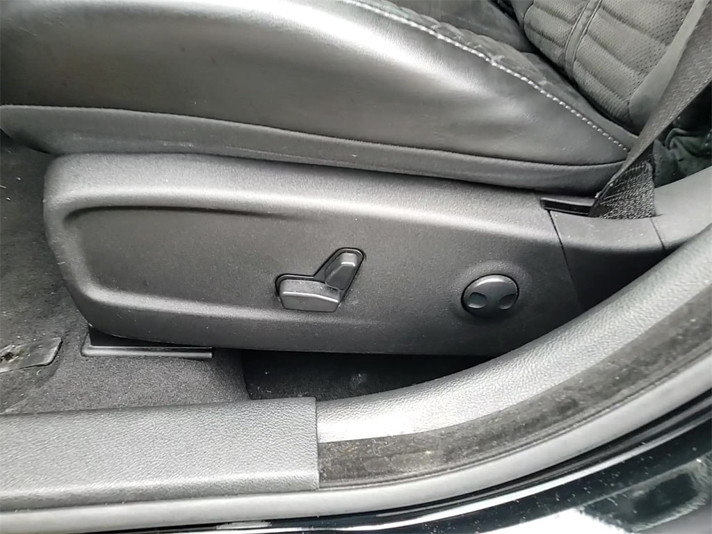 2023 DODGE CHARGER - Image 12