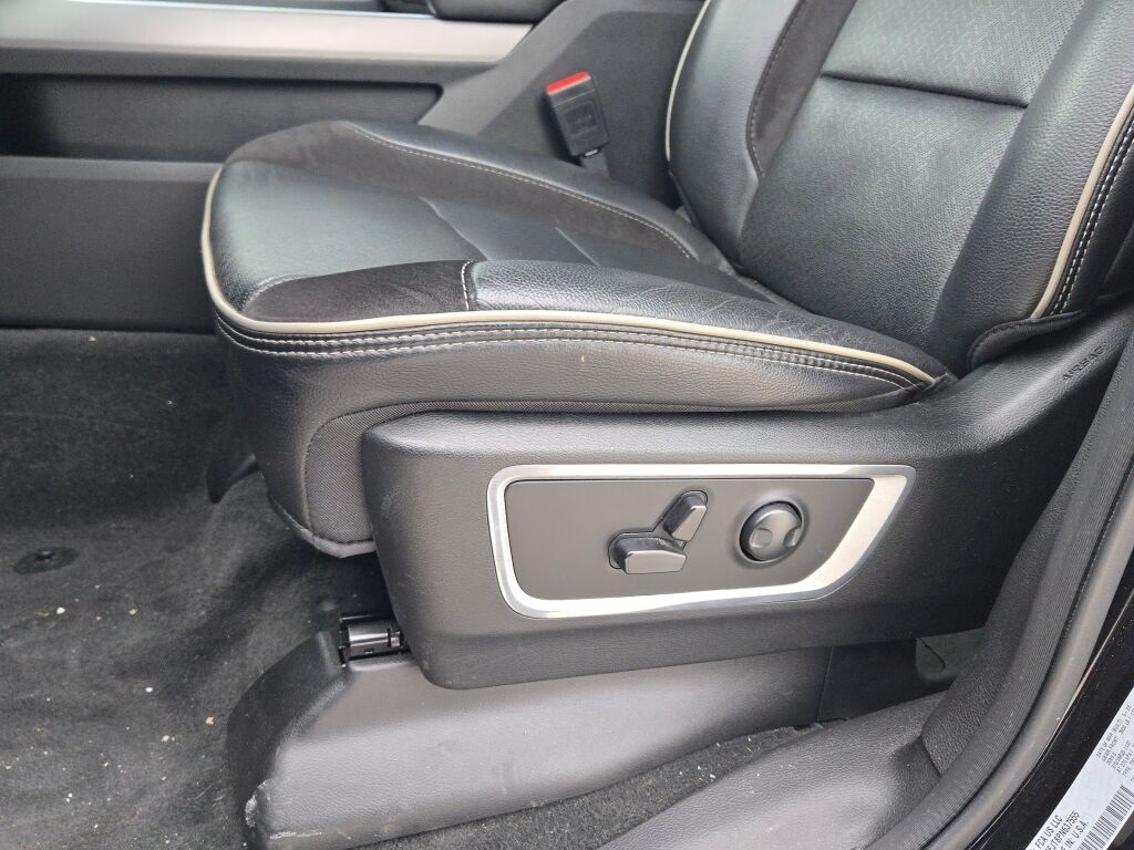 2023 RAM 1500 - Image 24