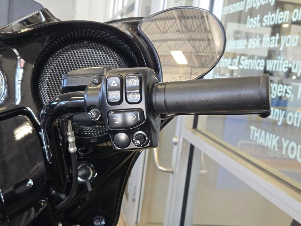 2022 HARLEY-DAVIDSON STREET GLIDE ST - Image 11