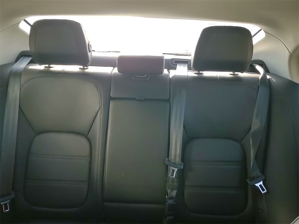 2020 JAGUAR XE - Image 31