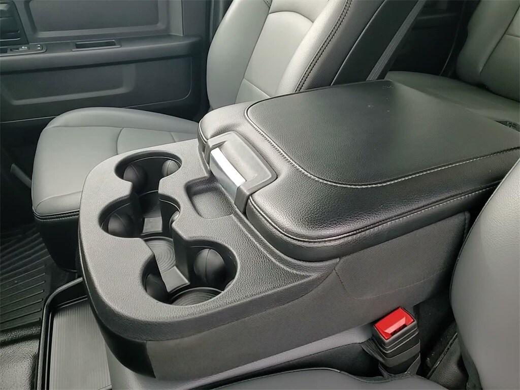 2024 RAM 3500 - Image 31