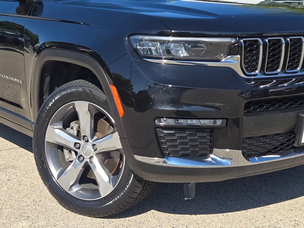 2021 Jeep Grand Cherokee Limited photo 2