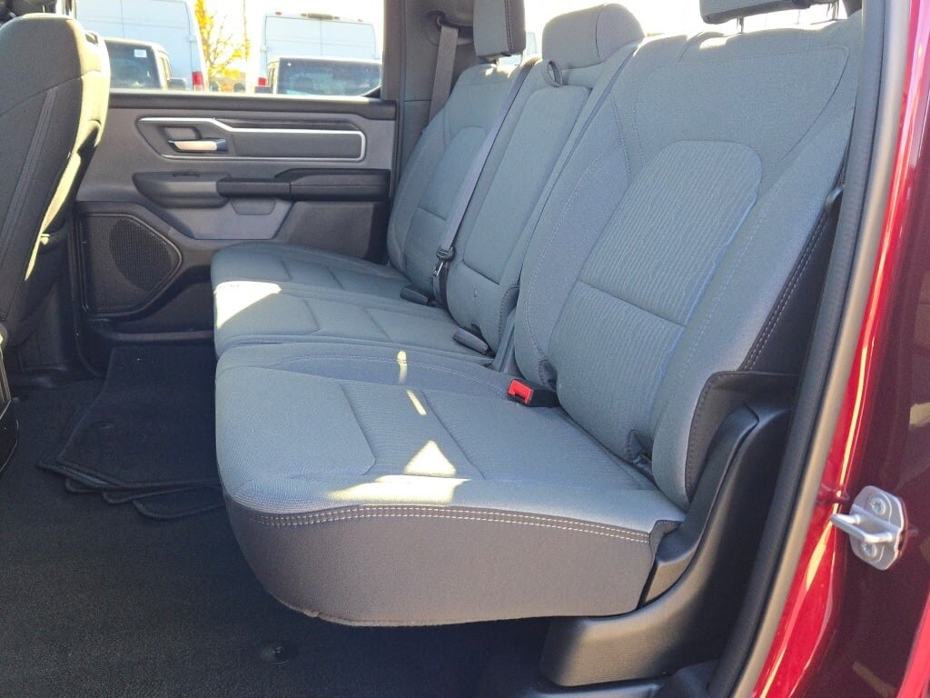 2022 RAM 1500 - Image 17