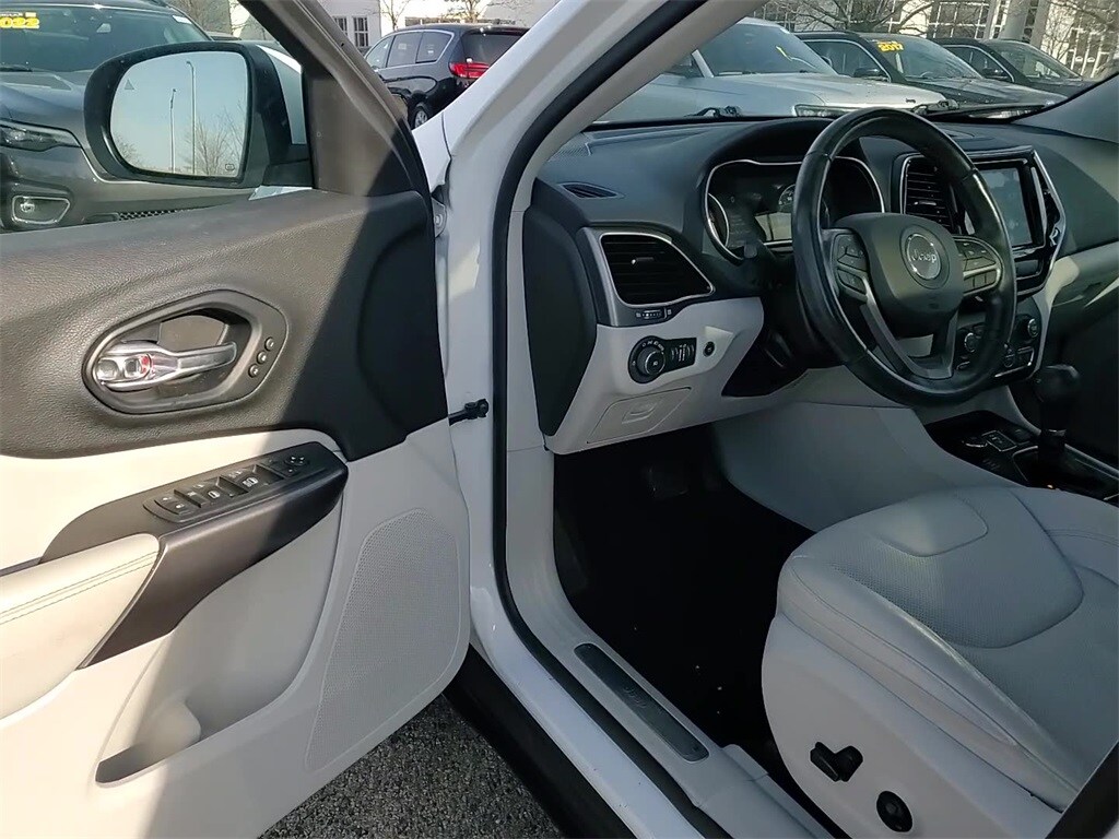 2020 JEEP CHEROKEE - Image 10