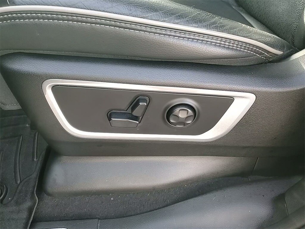 2019 RAM 1500 - Image 12