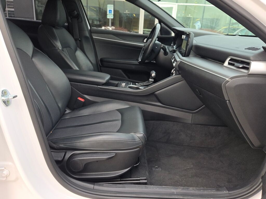 2023 KIA K5 - Image 6