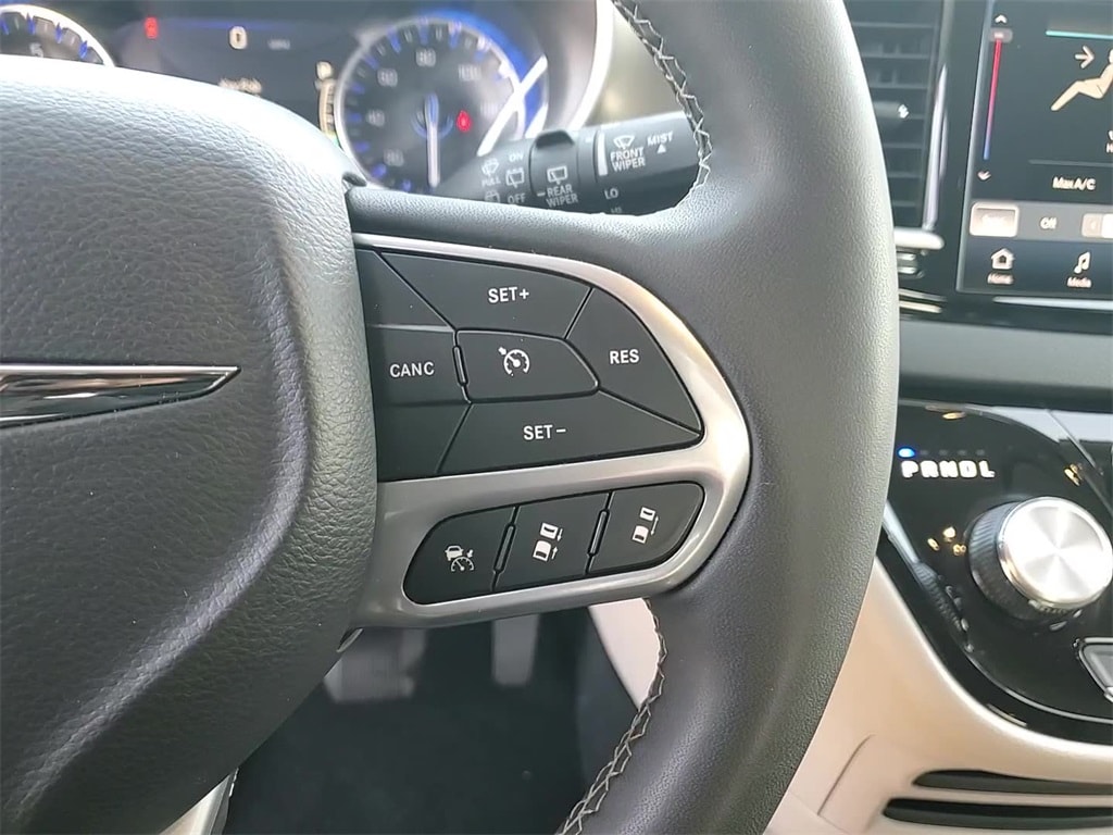 2024 CHRYSLER PACIFICA - Image 15