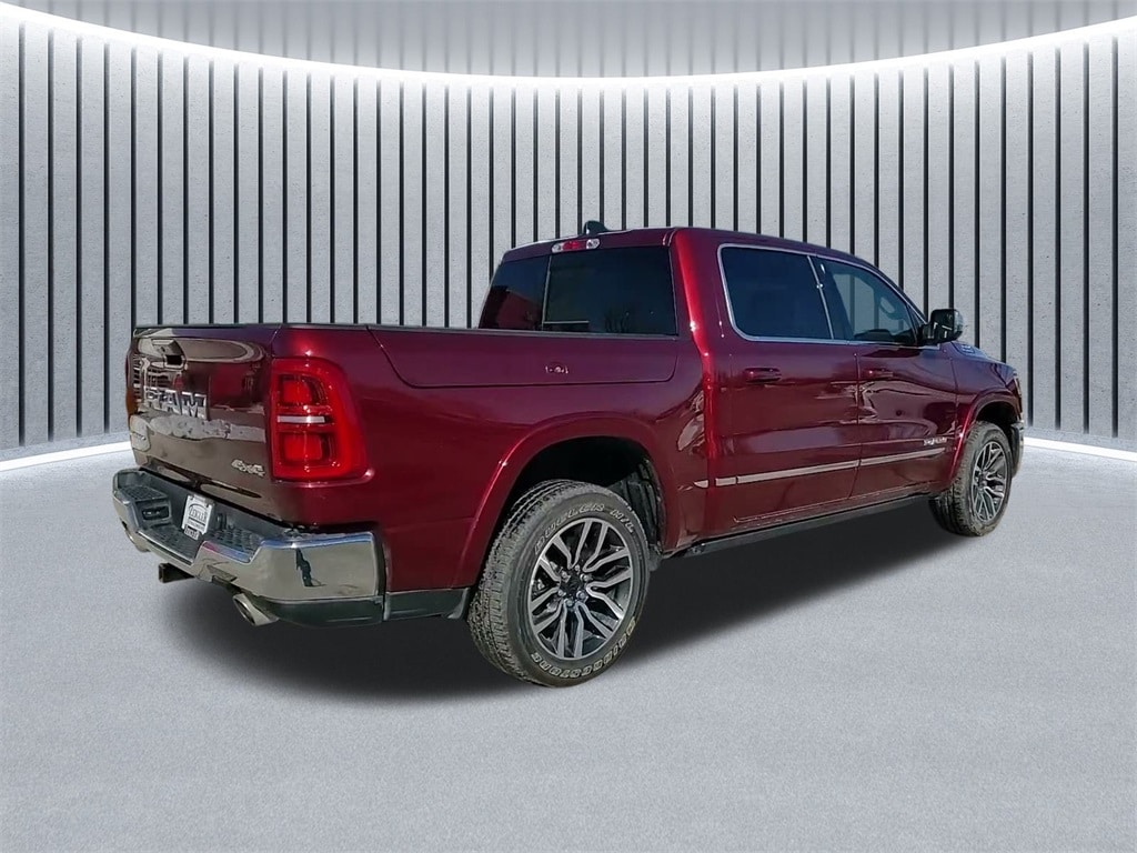 2025 RAM 1500 - Image 7