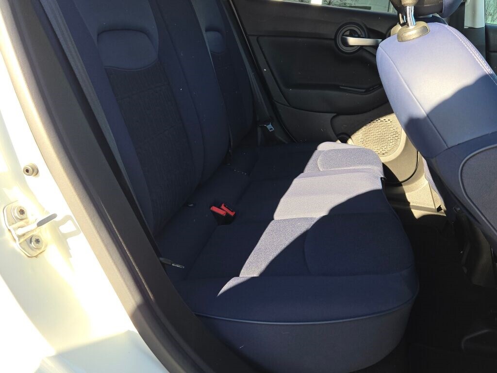 2022 FIAT 500X - Image 9