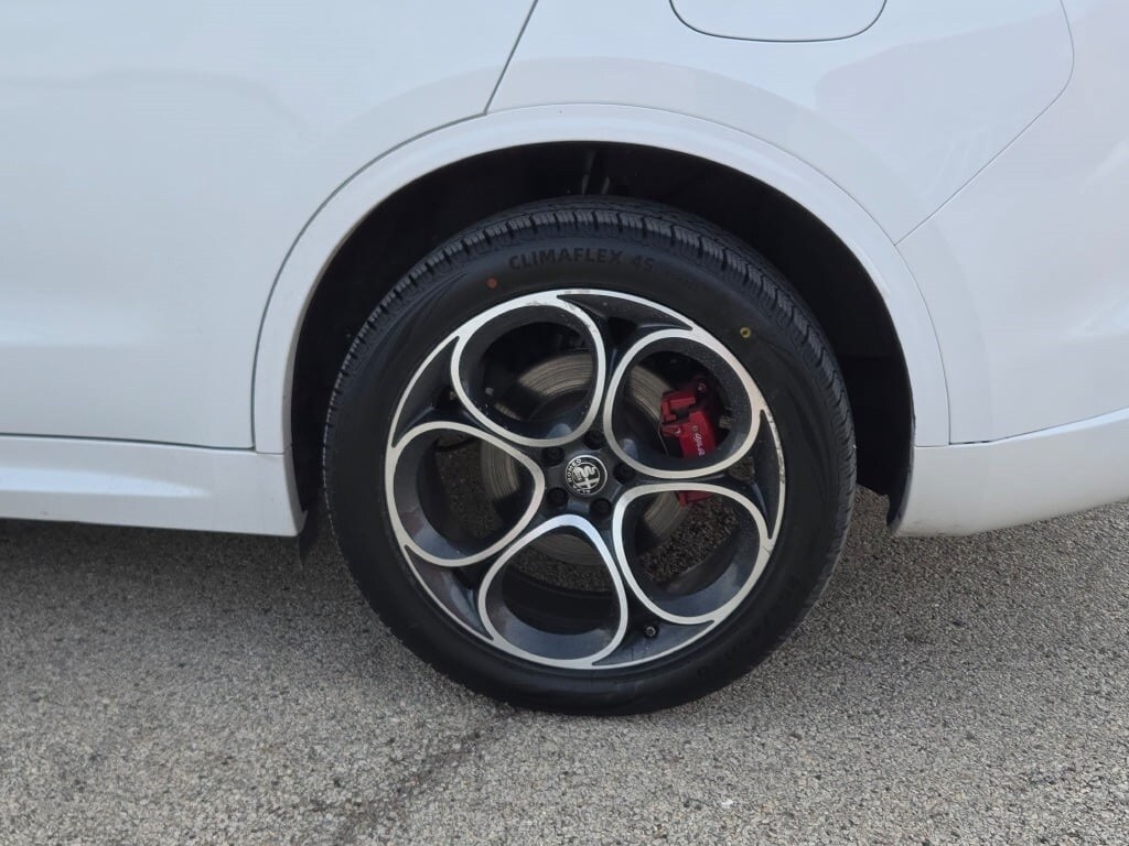 2022 ALFA ROMEO STELVIO - Image 15