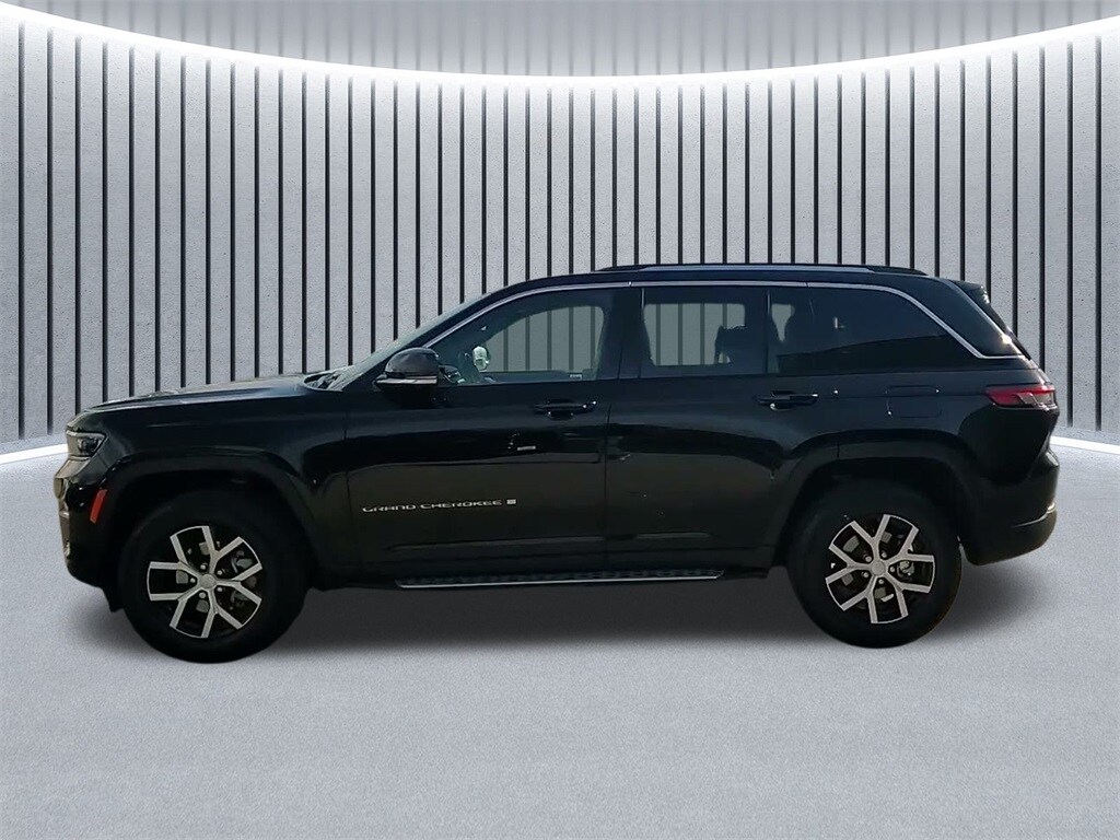 2023 JEEP GRAND CHEROKEE - Image 14