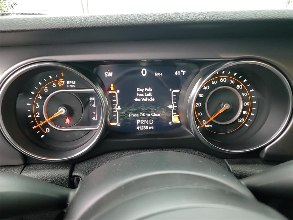 2021 JEEP WRANGLER - Image 17