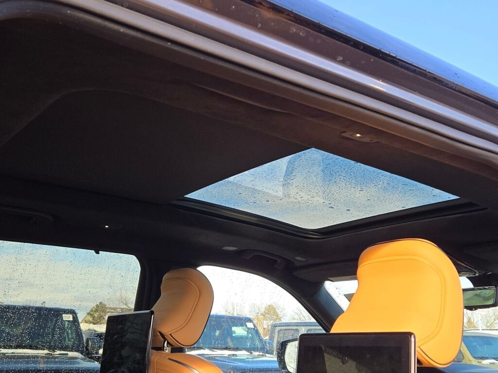 2024 JEEP GRAND CHEROKEE L - Image 12